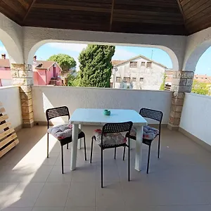 Casa Nostra , Funtana Kroatien